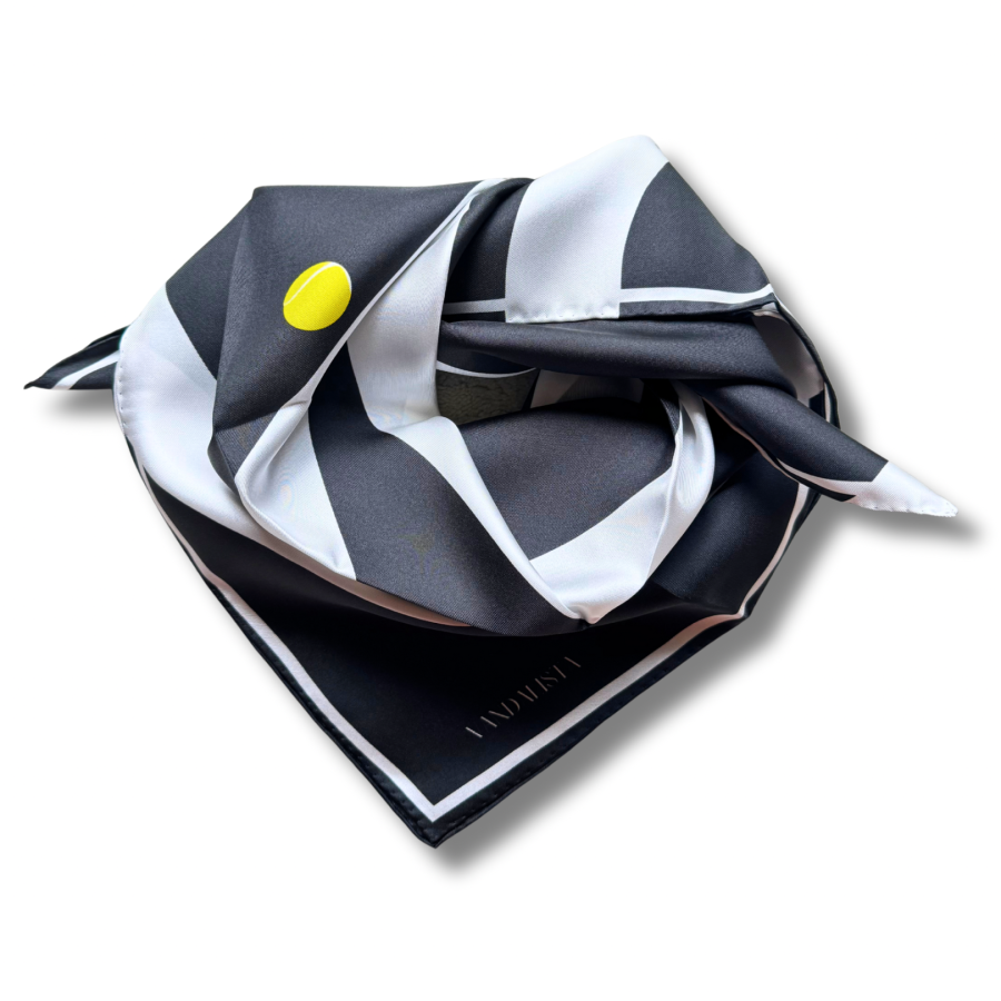 Šilko skarelė Movement - sporto įkvėptas modernus dizainas