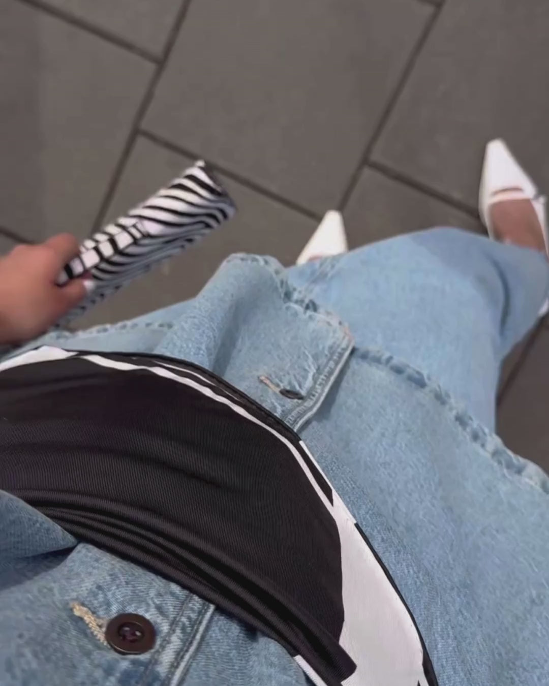 vandalista maison linija silko skarele judejimas movement juoda balta klasika