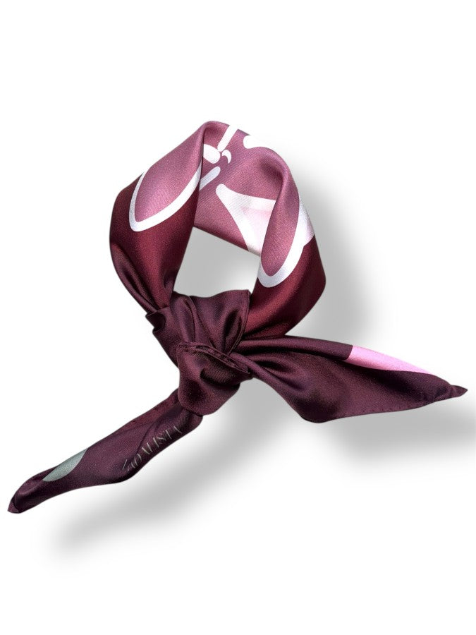 Šilko skarelė Bloom - elegantiška dovana moterims